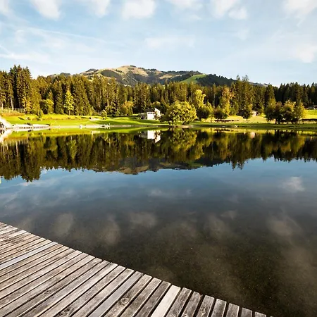 Hornblick Apartman *