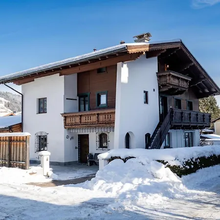 Hornblick Apartment *
